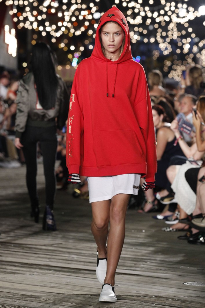 See the streetsmart and sporty looks from tommy hilfiger | Envelope